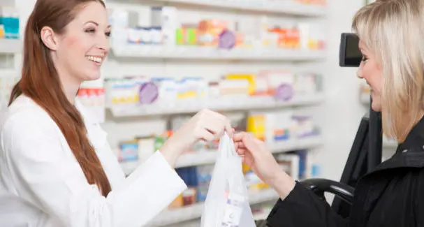 Farmacie comunali, sacchetto bio a 2 cent