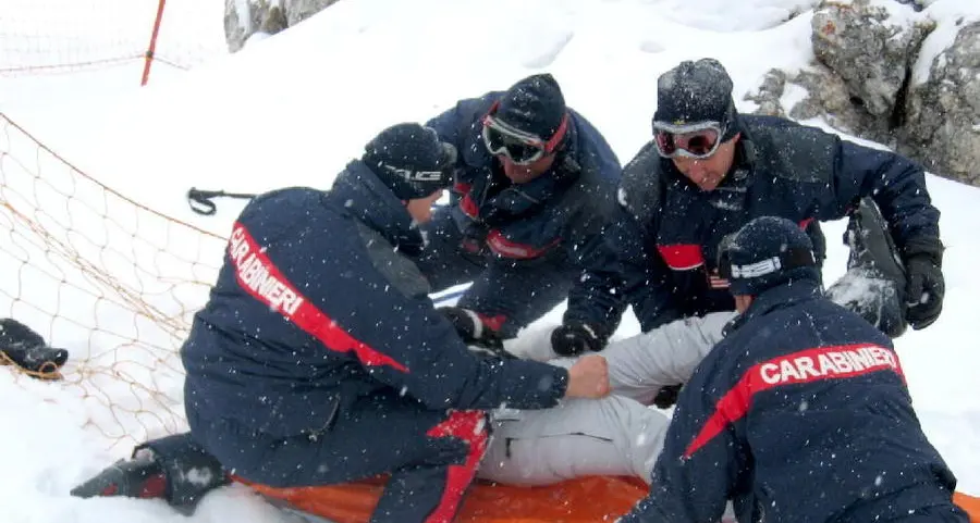 Malore in pista, grave una donna