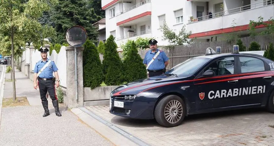 Cellulari rubati in discoteca, denunciati tre diciottenni