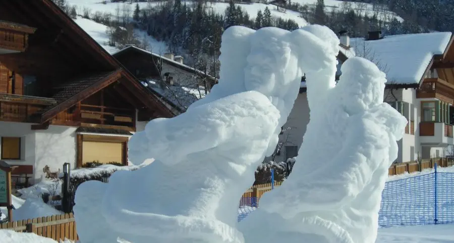 Il festival delle sculture di neve