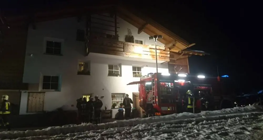 Castelrotto, brucia la sauna in hotel: venti persone evacuate
