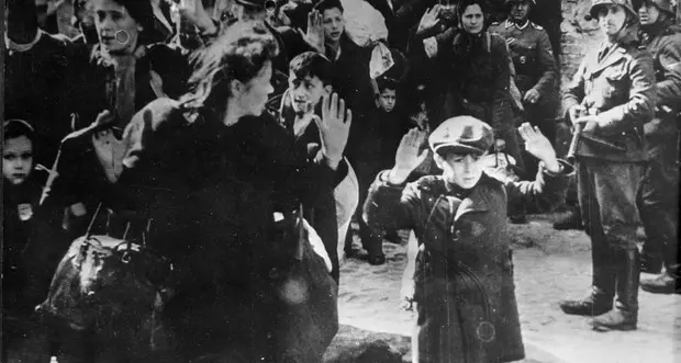 Giorno della Memoria, il mondo ricorda l'orrore della Shoah