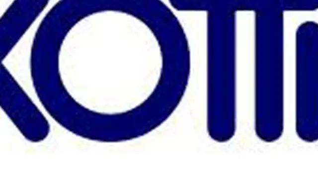 Luxottica: fatturato +2%, utile aumenta
