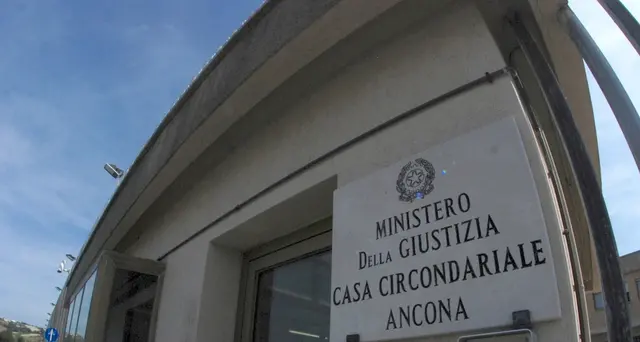 Macerata: Traini al carcere di Montacuto
