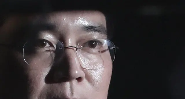 Samsung: pena dimezzata, liberato Lee
