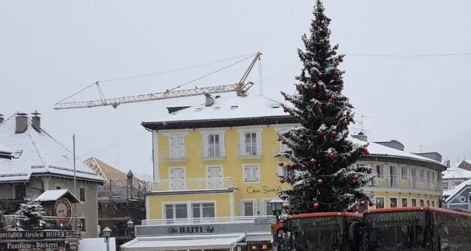 Gardena, a Ortisei il picco è di 16mila mezzi al giorno