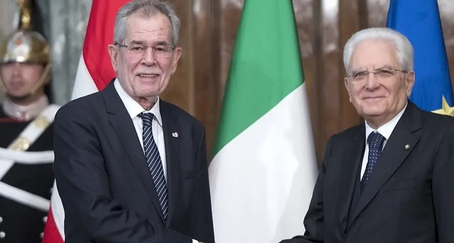 «Il doppio passaporto? Rischio per l’autonomia»