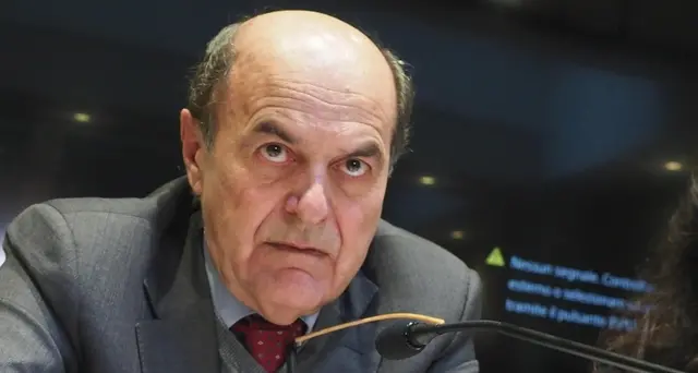 Macerata: Bersani, piazza sia pacifica