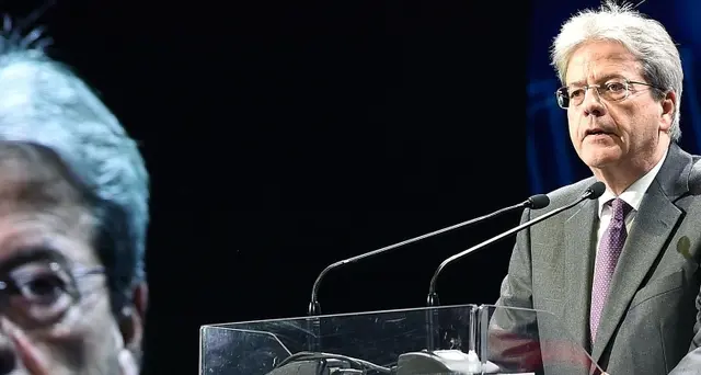 Sondaggi, Gentiloni premier più gradito