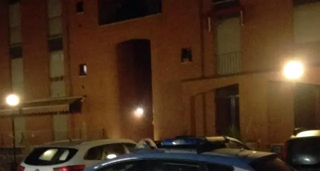Spari a Pisa: si cercano pistole e moto