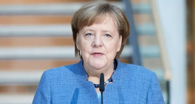Merkel, non sento perdita d'autorità