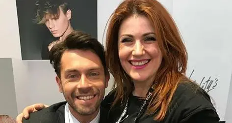 Hairstylist meranese ha curato il look dei vip al festival di Sanremo