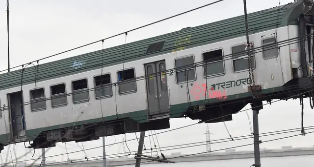 Treno deragliato, problemi a rotaia