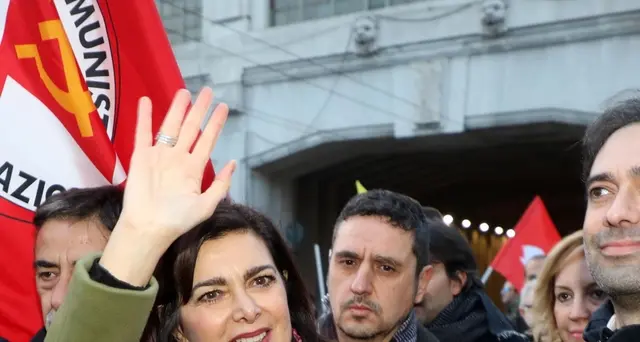 Boldrini, a Di Maio tolta patente onestà