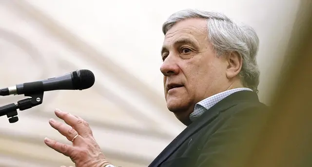 Tajani,candidato premier? Chiedete a Cav