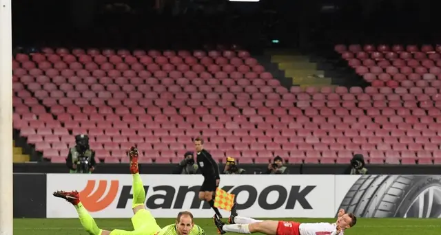 Europa League, Napoli-Lipsia 1-3