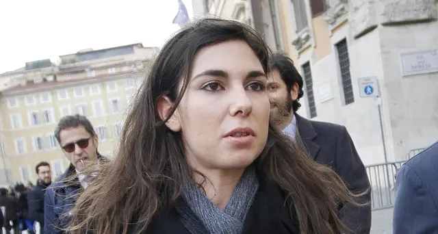 Tornano su Web foto private Giulia Sarti