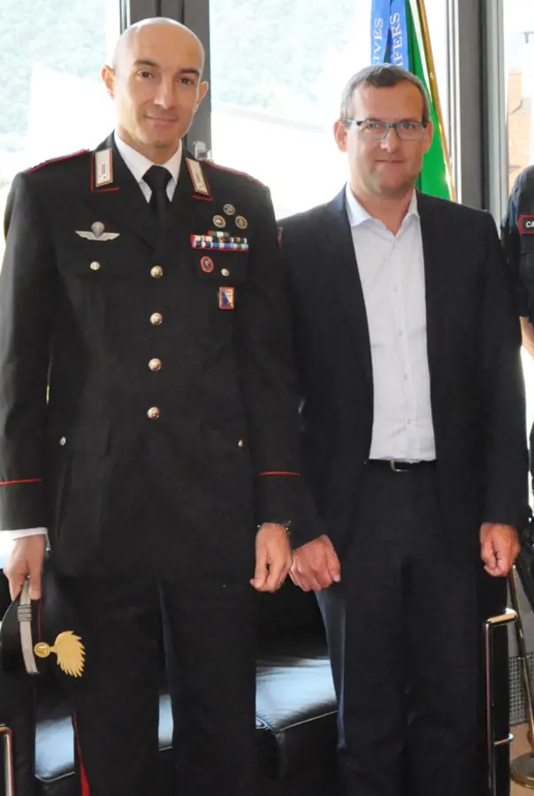 Carabinieri, commosso addio al maresciallo capo Pettorossi