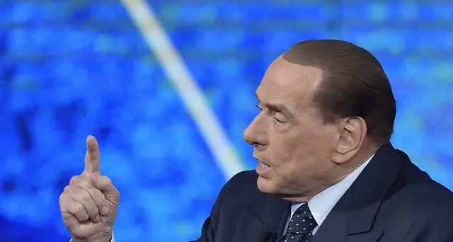 Cav, Veronica Lario? Mente su 46 mln