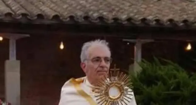 Malore durante la messa, muore parroco
