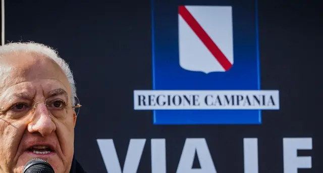 De Luca, per fermarmi devono spararmi