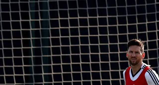Messi lascia temporaneamente Seleccion