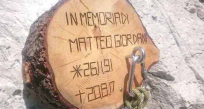 Un cippo in ricordo di Matteo Giordani