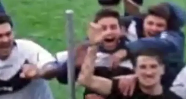 Saluto romano a Marzabotto, nessun reato