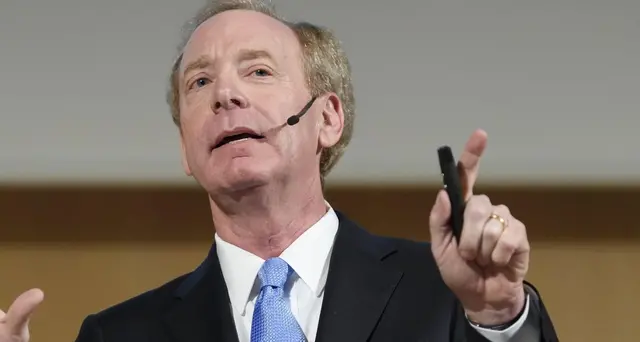 Microsoft, da hacker a democrazie