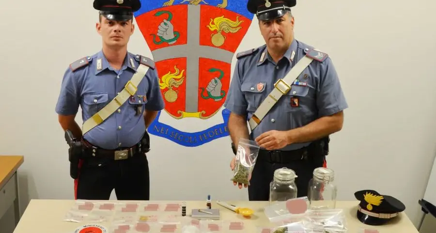 Supermarket della droga in un appartamento di Postal