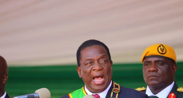 Zimbabwe: neo presidente Mnangagwa giura