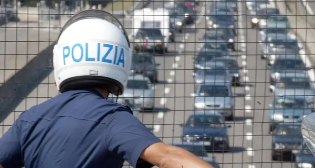 Ancora code A14,Ps 'scorta' verso uscita