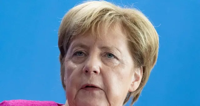 Merkel, non c'è posto per odio neonazi