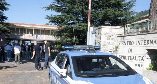 Tensione davanti centro a Rocca di Papa