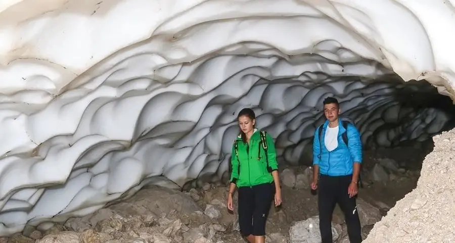Alla scoperta della Grotta di neve