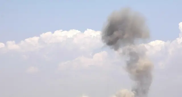 Ong, jet russi bombardano regione Idlib