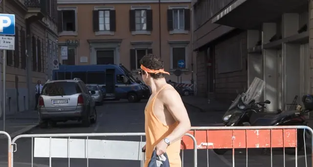Sgomberati occupano stabile a Milano