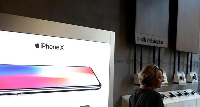 Trump sfida Apple, producete negli Usa