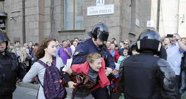 Proteste in Russia, centinaia di fermi