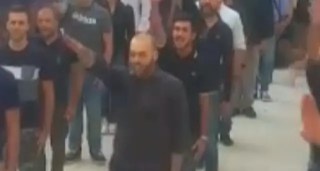 Saluto romano a Sassari: 23 indagati
