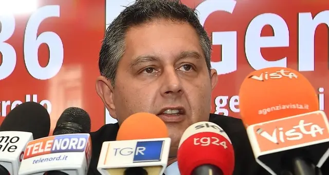 Toti,feroce no a ritardi per la politica