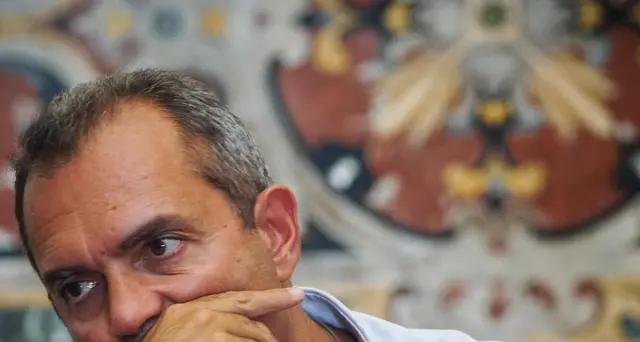 De Magistris, Napoli a Bari? Non accadrà