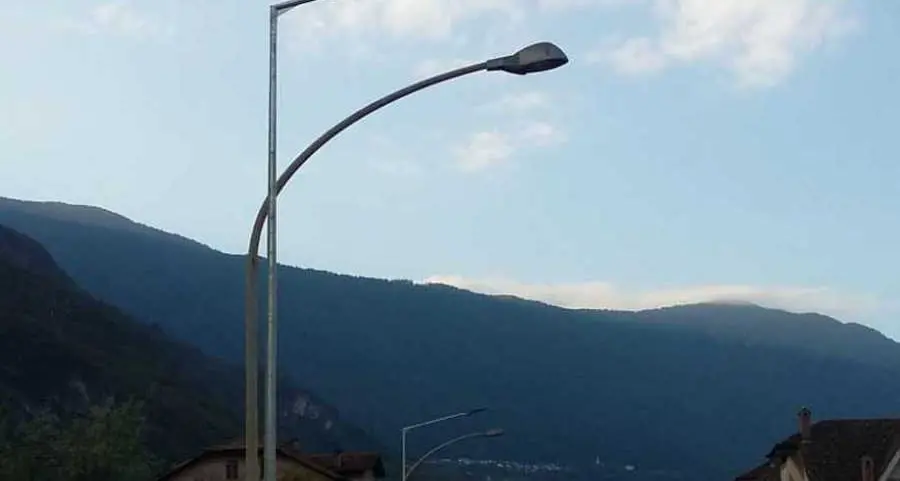 Egna, la luce «verde» dei nuovi lampioni alleggerisce i conti