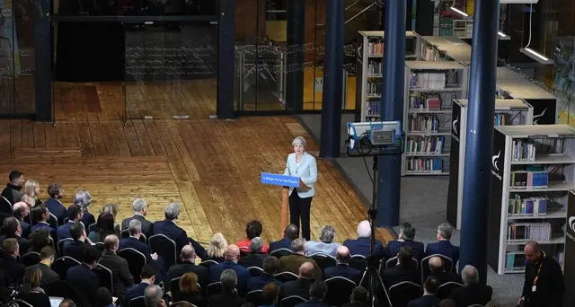 Brexit,studenti Ue contati come migranti