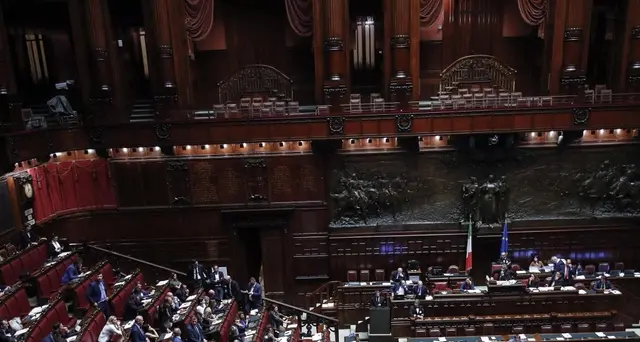 Camera, silenzio in Aula per vittime