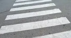 Via Roma, attraversa sulle strisce e viene urtata da un'auto: bimba di 10 anni finisce all'ospedale