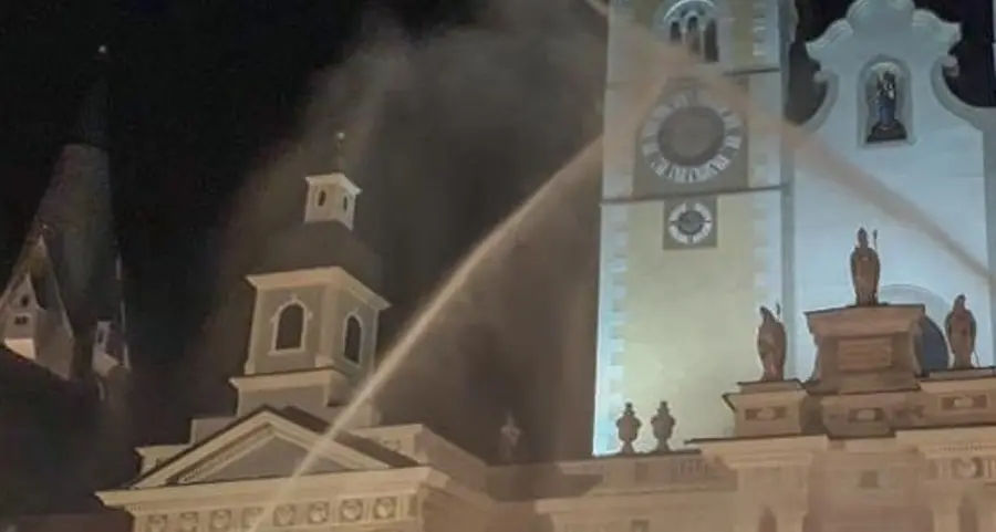 Incendio in Duomo: pompieri in esercitazione notturna