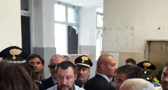 Salvini, intervento radicale Hotel House