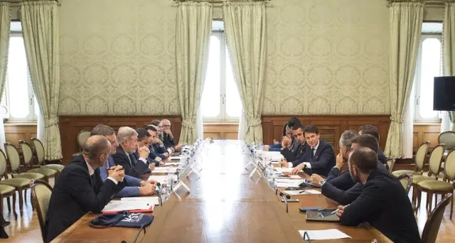 Conte, lavoriamo compatti per Genova