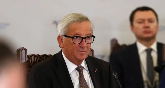 Juncker, accordo sulla Brexit è lontano